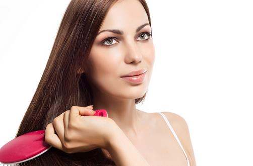 俪真护发知识：秀发经常脆弱易断？5个日常习惯助你减少掉发！